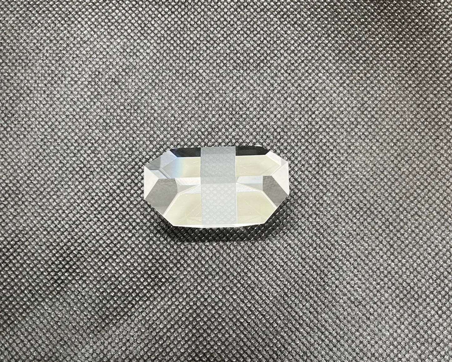 High Precision Roof Prism (Amici) for Image Erection and Beam Deviation