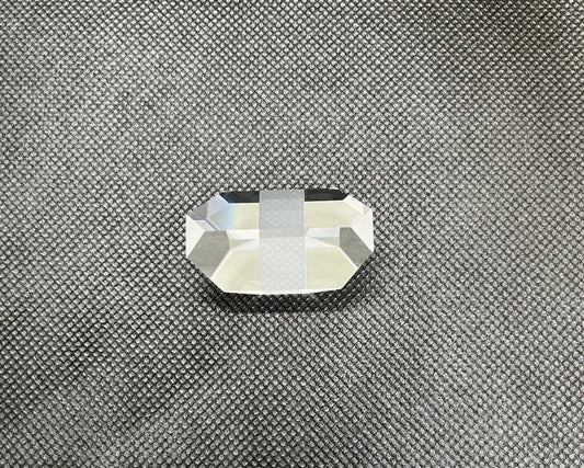 High Precision Roof Prism (Amici) for Image Erection and Beam Deviation